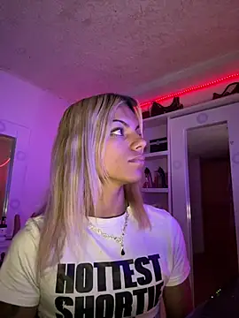 andyy x online show from May 2, 2026, 6:02 pm