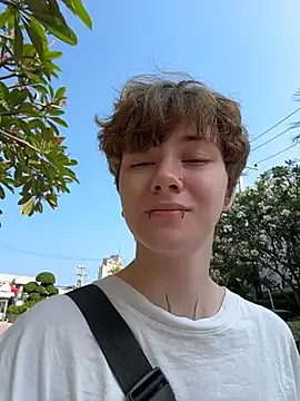 Snapshot of IceMur chatting on March 28, 2026, 2:12 am IceMur online show from March 28, 2026, 2:12 am