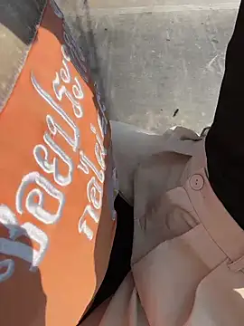 Snapshot of IceMur chatting on March 4, 2026, 3:03 am IceMur online show from March 4, 2026, 3:03 am