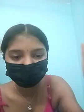 Snapshot of Pooja_67 chatting on February 2, 2026, 9:19 am Pooja 67 online show from February 2, 2026, 9:19 am