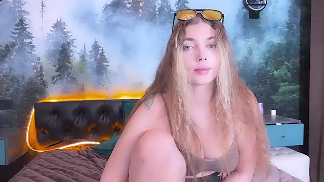 Snapshot of Eva_StarXXXX chatting on October 16, 2025, 3:59 am Eva StarXXXX online show from October 16, 2025, 3:59 am