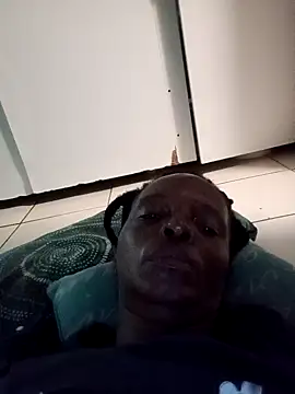 Snapshot of 01Wetlips chatting on February 19, 2026, 4:42 am 01Wetlips online show from February 19, 2026, 4:42 am