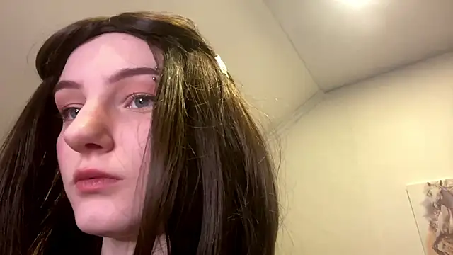 ElizabethKolm online show from January 18, 2026, 2:09 pm