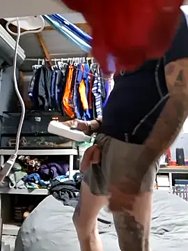 Slick69j online show from February 5, 2026, 9:27 am