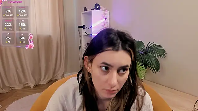 JackiYoss online show from March 17, 2026, 11:13 am