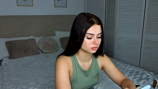 Snapshot of Silena_sky chatting on July 14, 2026, 10:21 am Silena sky online show from July 14, 2026, 10:21 am