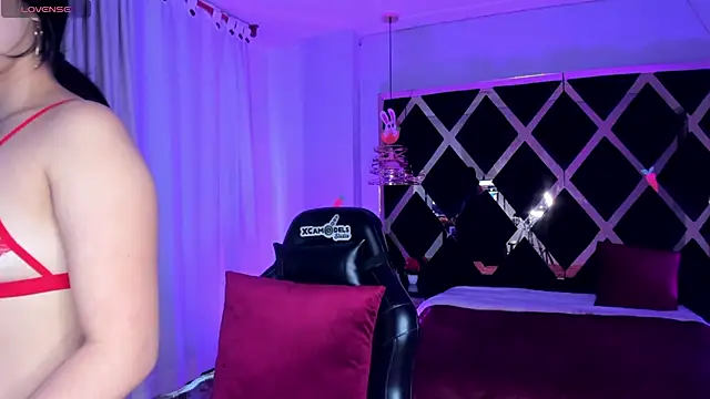Lucia 24x online show from April 30, 2026, 1:29 pm