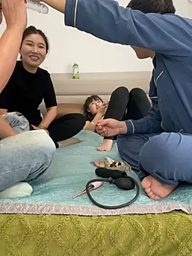 xiaotiantian-10 online show from March 5, 2026, 8:00 am