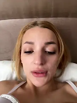 Snapshot of SashaPri chatting on March 24, 2026, 8:36 am SashaPri online show from March 24, 2026, 8:36 am