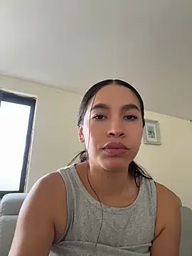 Snapshot of JuliaaVega chatting on August 5, 2026, 6:02 pm JuliaaVega online show from August 5, 2026, 6:02 pm