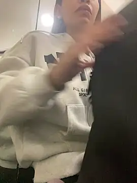 JuliaaVega online show from February 23, 2026, 1:12 pm