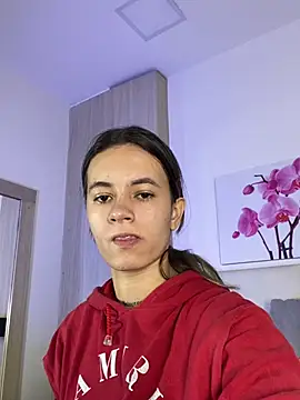 JuliaColemann online show from August 1, 2026, 11:52 am