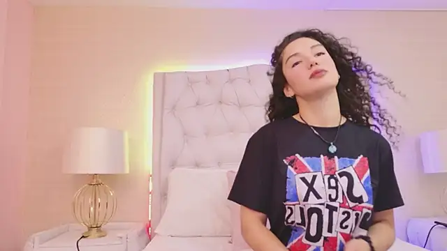 RoxanaAngel online show from February 26, 2026, 2:17 pm