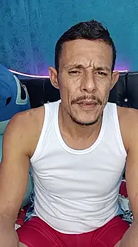 Snapshot of juanmaur22 chatting on March 1, 2026, 4:23 am juanmaur22 online show from March 1, 2026, 4:23 am