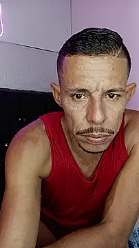 Snapshot of juanmaur22 chatting on March 4, 2026, 4:26 pm juanmaur22 online show from March 4, 2026, 4:26 pm