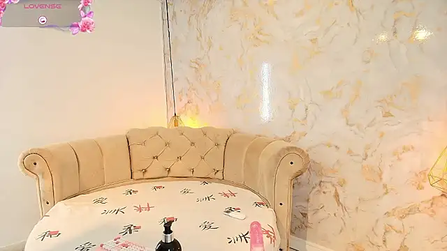 tifanibrown online show from February 3, 2026, 12:21 pm