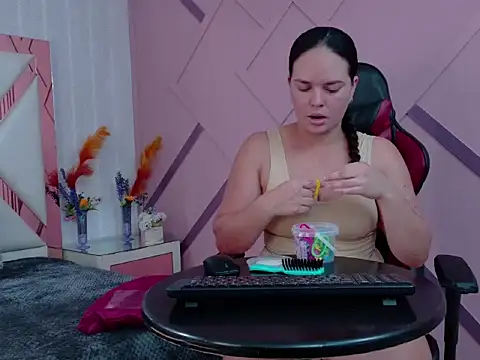 ZamanthaJhones online show from March 17, 2026, 7:50 pm