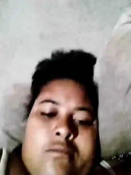 Snapshot of vaniyna chatting on March 4, 2026, 3:36 am vaniyna online show from March 4, 2026, 3:36 am