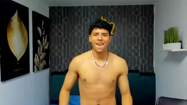 Snapshot of Tobias_Vega chatting on April 28, 2026, 10:36 pm Tobias Vega online show from April 28, 2026, 10:36 pm