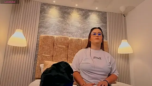 Snapshot of zoe_hugeboobs chatting on March 12, 2026, 11:25 am zoe hugeboobs online show from March 12, 2026, 11:25 am