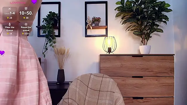 Litllee Babyss online show from February 1, 2026, 9:07 am