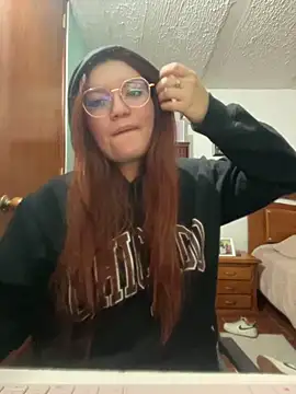 Snapshot of Vixroy7 chatting on March 19, 2026, 11:38 pm Vixroy7 online show from March 19, 2026, 11:38 pm