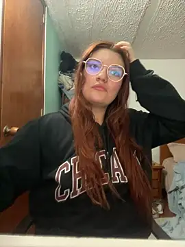 Snapshot of Vixroy7 chatting on March 21, 2026, 11:19 pm Vixroy7 online show from March 21, 2026, 11:19 pm