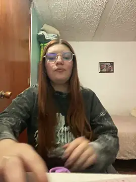 Vixroy7 online show from May 1, 2026, 10:04 pm