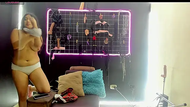 Slave Melany bdsm online show from June 4, 2026, 6:45 pm