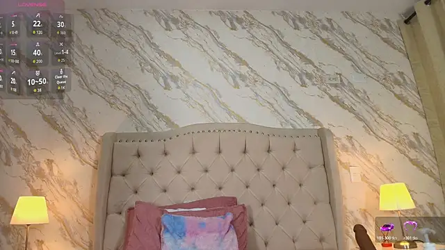 isabella rossee  online show from April 25, 2026, 8:17 pm