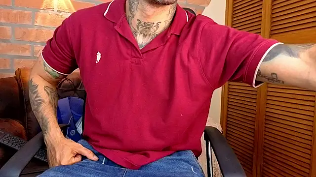 Snapshot of mister_eithan chatting on February 16, 2026, 2:10 am mister eithan online show from February 16, 2026, 2:10 am