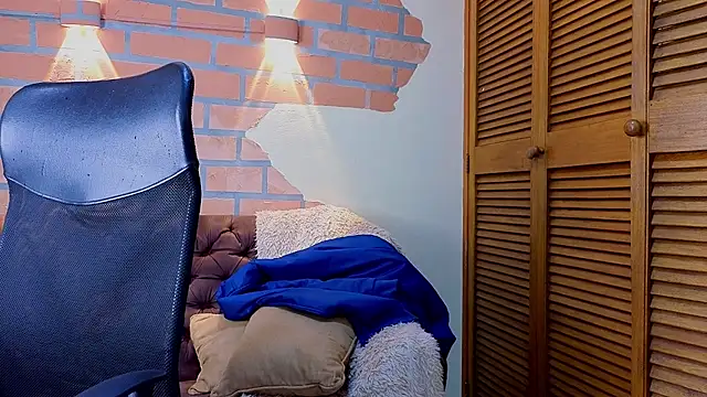 Snapshot of mister_eithan chatting on March 18, 2026, 2:26 am mister eithan online show from March 18, 2026, 2:26 am