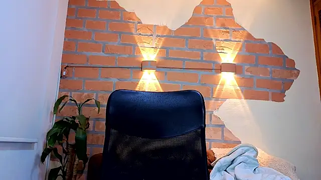 Snapshot of mister_eithan chatting on February 8, 2026, 2:42 am mister eithan online show from February 8, 2026, 2:42 am