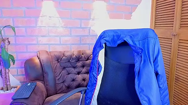 Snapshot of mister_eithan chatting on March 12, 2026, 1:33 am mister eithan online show from March 12, 2026, 1:33 am