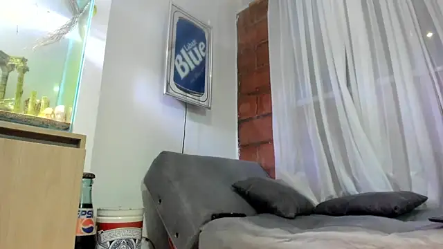 Snapshot of mister_eithan chatting on May 13, 2026, 4:30 am mister eithan online show from May 13, 2026, 4:30 am