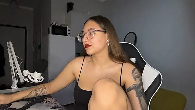 Mlacutehere online show from February 4, 2026, 5:52 pm