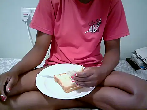 Oyeiyyy online show from February 15, 2026, 10:36 am