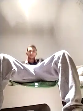 Snapshot of Caliente777666 chatting on March 12, 2026, 3:12 am Caliente777666 online show from March 12, 2026, 3:12 am