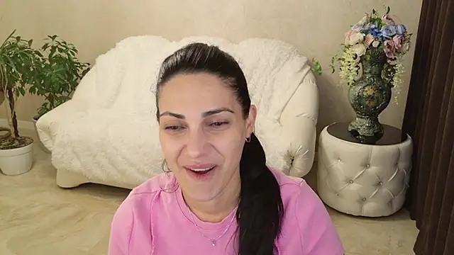 LovelyBeatrice online show from April 29, 2026, 12:20 pm