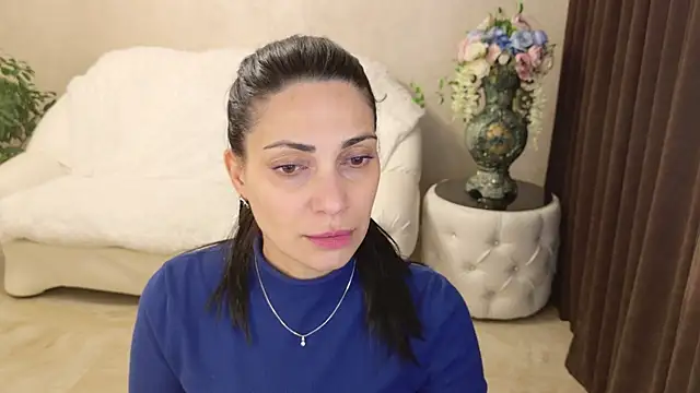 LovelyBeatrice online show from April 28, 2026, 12:09 pm