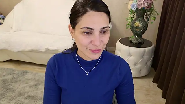 LovelyBeatrice online show from February 10, 2026, 11:09 am