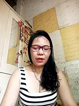 Snapshot of Nuna_689 chatting on March 1, 2026, 3:06 am Nuna 689 online show from March 1, 2026, 3:06 am