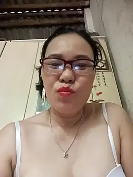 Snapshot of Nuna_689 chatting on April 14, 2026, 2:38 am Nuna 689 online show from April 14, 2026, 2:38 am