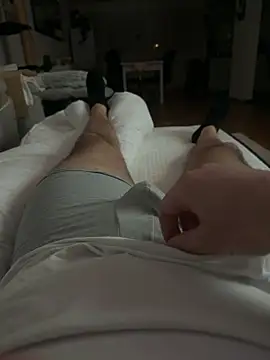 Snapshot of tony3729 chatting on February 13, 2026, 12:21 am tony3729 online show from February 13, 2026, 12:21 am