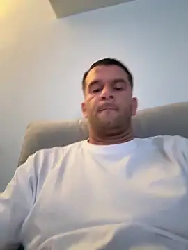 tony3729 online show from May 14, 2026, 12:07 am