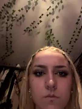 Snapshot of bambibabyy chatting on January 18, 2026, 3:59 pm bambibabyy online show from January 18, 2026, 3:59 pm