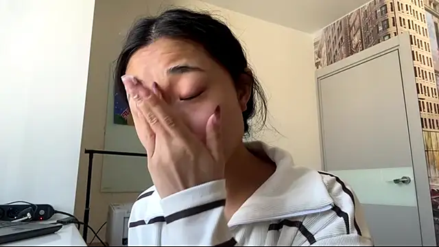 SweetMiaXO online show from February 12, 2026, 3:39 am