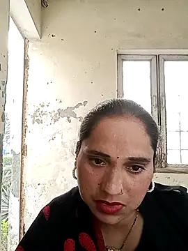 Cute-karisma1234 online show from March 9, 2026, 2:59 am