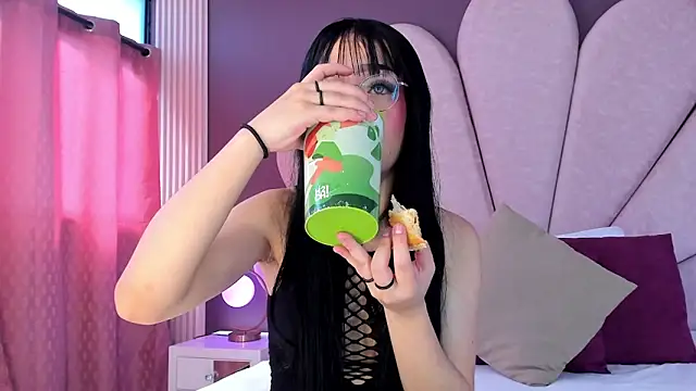 Snapshot of JaneeDaviss chatting on March 20, 2026, 7:48 pm JaneeDaviss online show from March 20, 2026, 7:48 pm