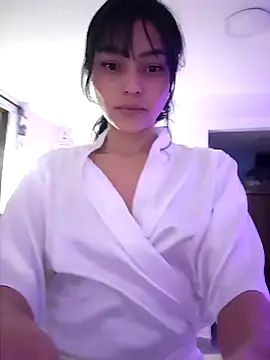 BESOSDEFUEGO online show from February 4, 2026, 3:12 am